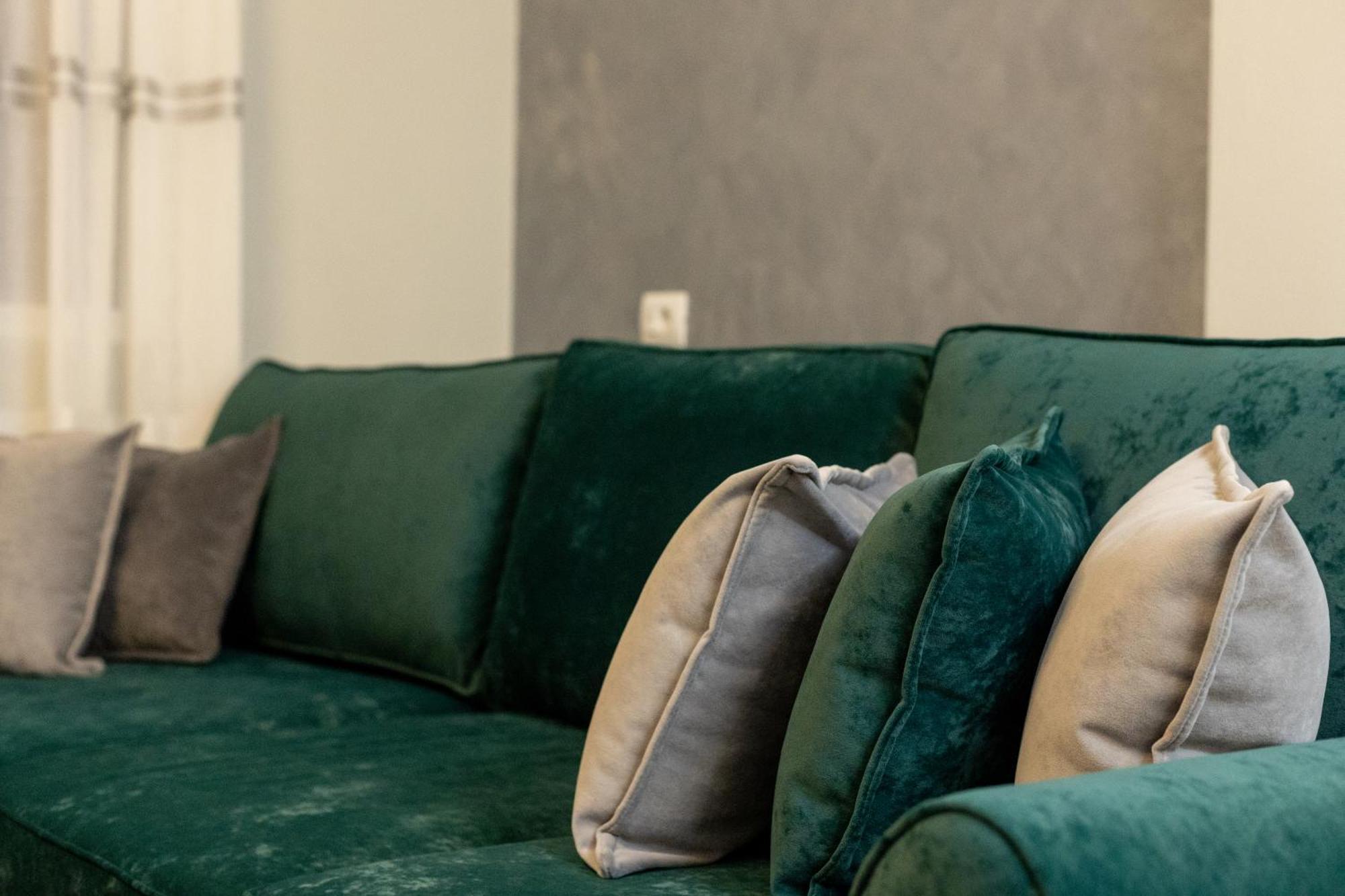 Apartamento Tirana Days Free Parking Exterior foto