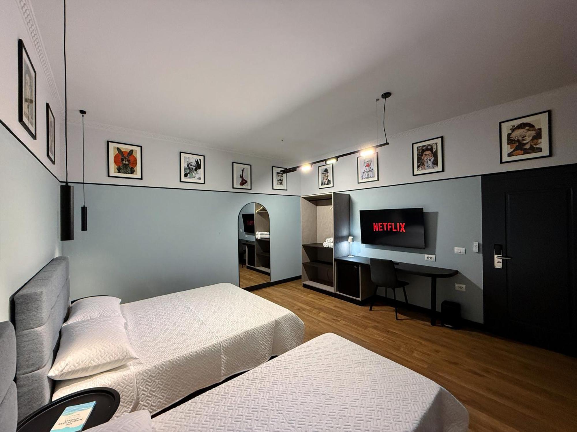 Apartamento Tirana Days Free Parking Habitación foto