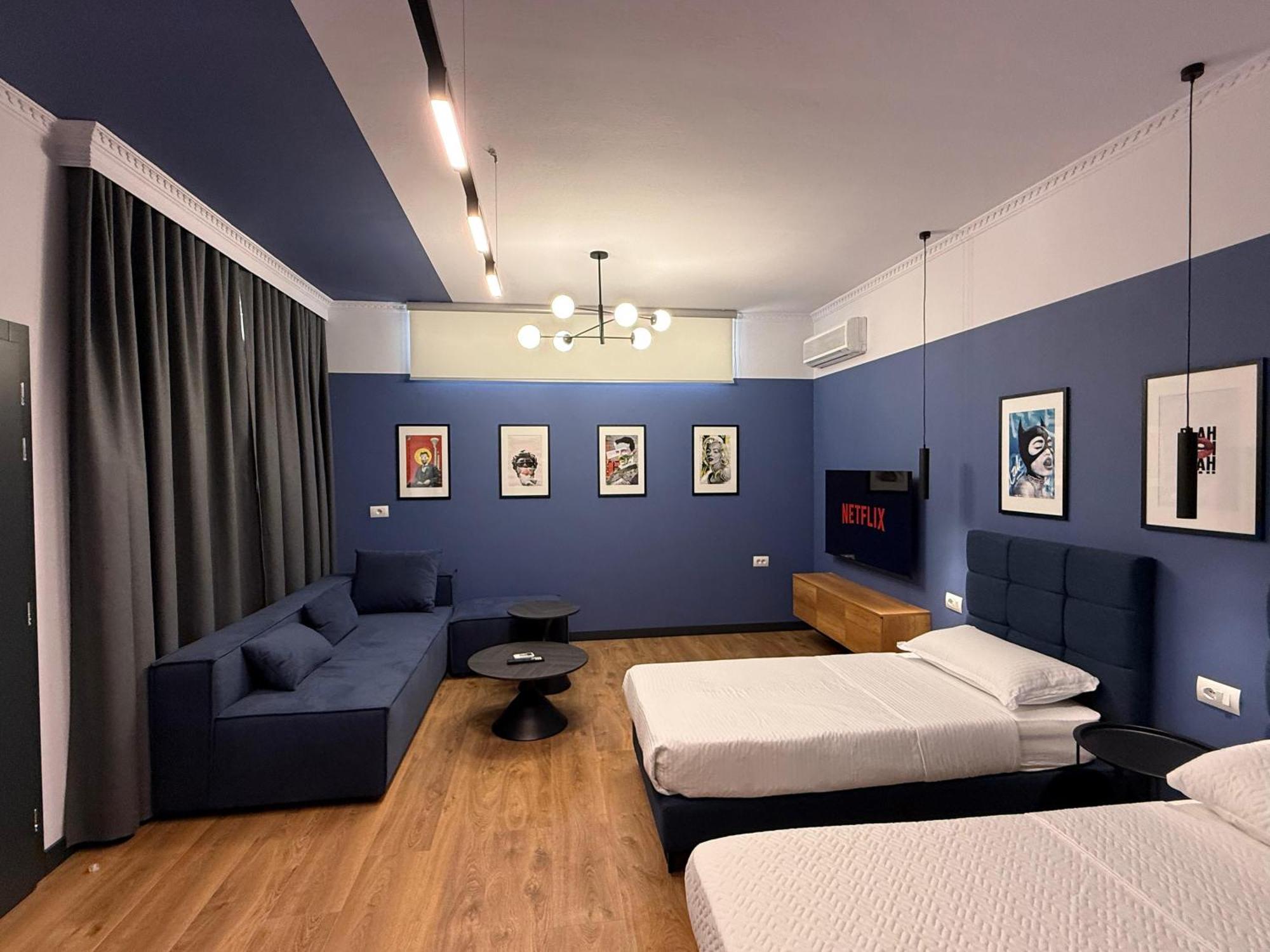 Apartamento Tirana Days Free Parking Exterior foto